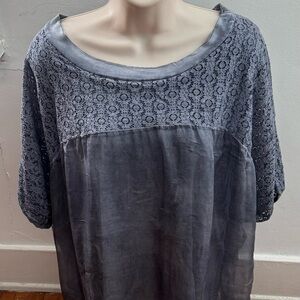 H Trend Made in Italy grey silk 3/4 sleeves blouse, size L boatneck lace lined
